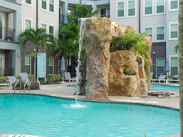 Novus Westshore — Photo 3