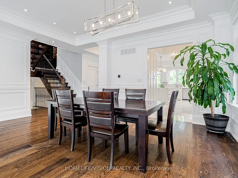 28 Moore Park Ave — Photo 7