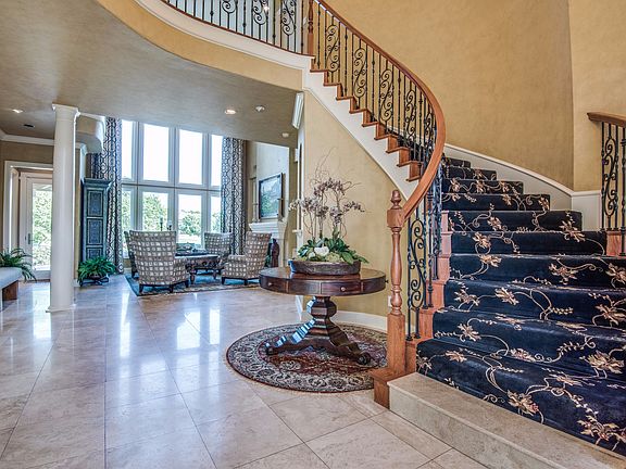 3rd image of 1408 Nelson Dr