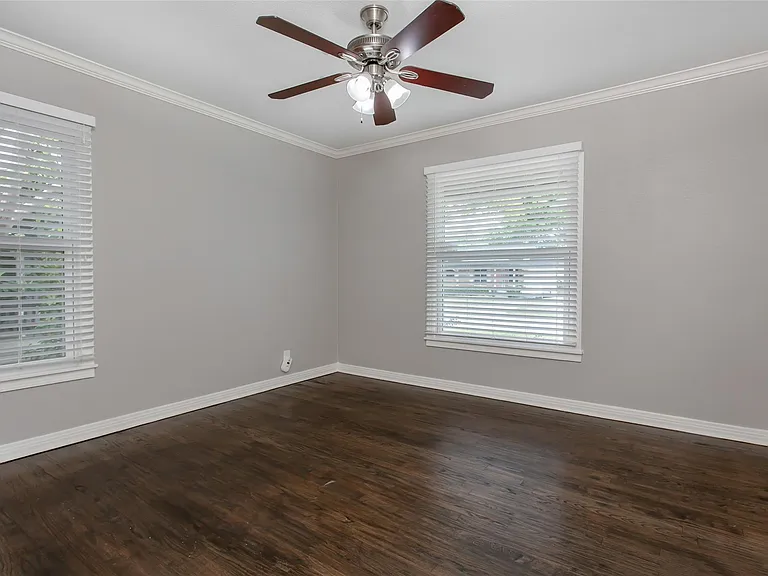 570 Bondstone Dr — Photo 17