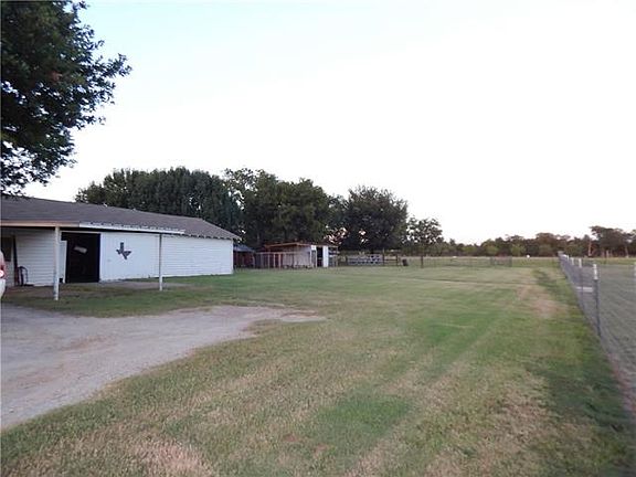 3rd image of 8005 Fm 1565