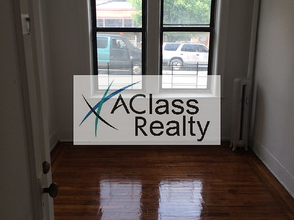 2nd image of 2557 33rd St APT 1F