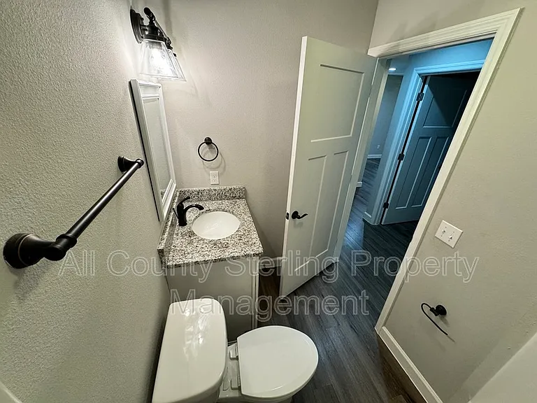 217 SW Tigerview Gln #2 — Photo 15