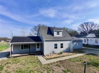 108 E 5th St, Lebo, KS 66856