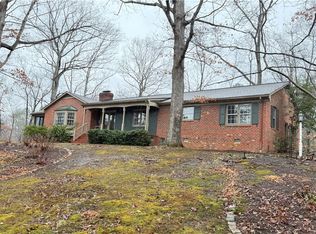 9047 Greenlake Cir, Mechanicsville, VA 23116