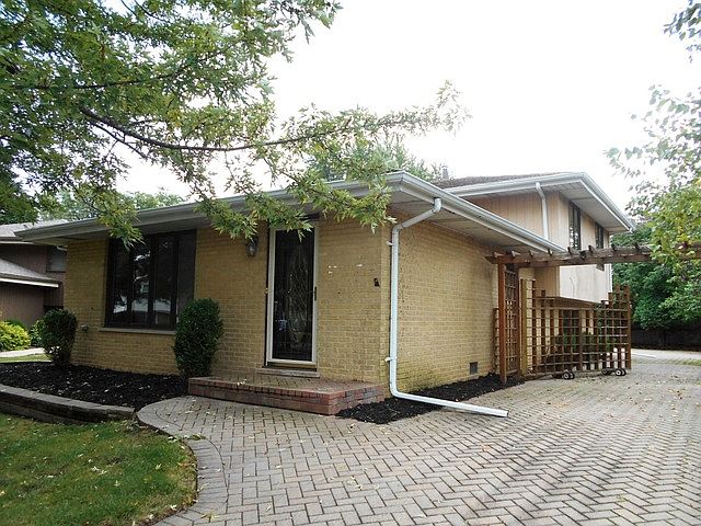 1st image of 2609 Zurich Ct
