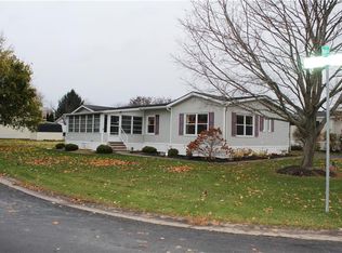 6436 Murphy Dr, Victor, NY 14564