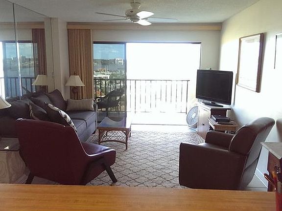 4th image of 51 Island Way APT 1008