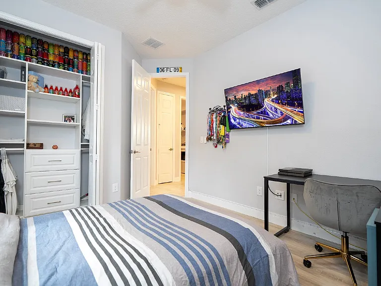 16827 Sanctuary Dr — Photo 57