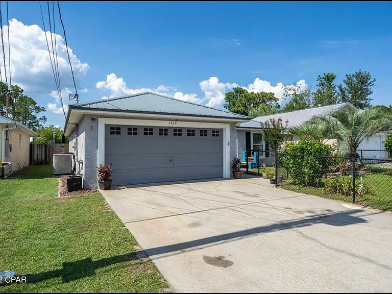1619 Hope Cir — Photo 8