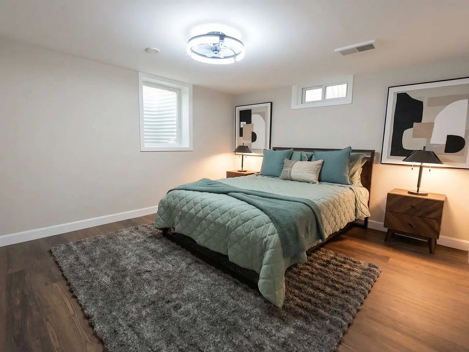 4 bed, 1288 sqft, $8,100 — Photo 4