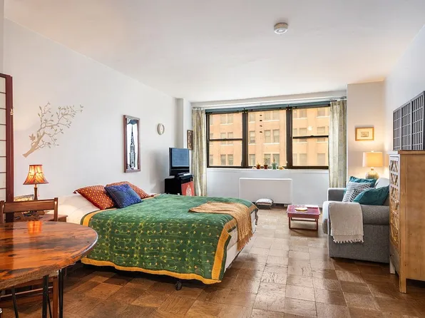 225 E 36th St APT 5C, Manhattan, NY 10016