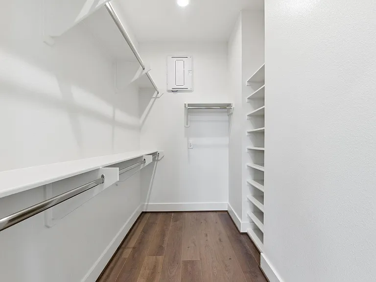 7704 Earl Rudder Way — Photo 38