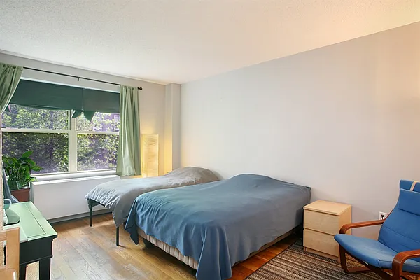 Sold by Corcoran | media 28