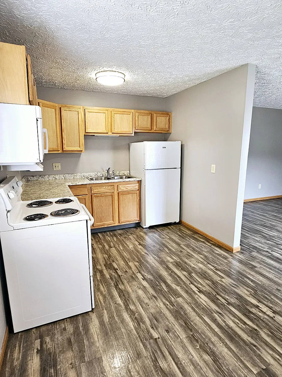 Building Photo - Wesley Court Apartments