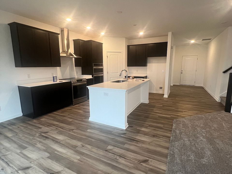 2nd image of 696 Stayman Way