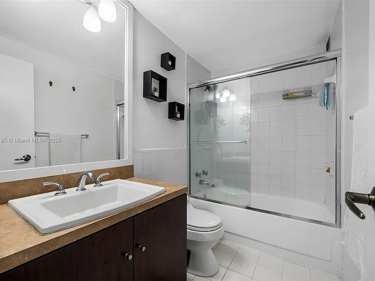 3505 S Ocean Dr #1221 — Photo 11