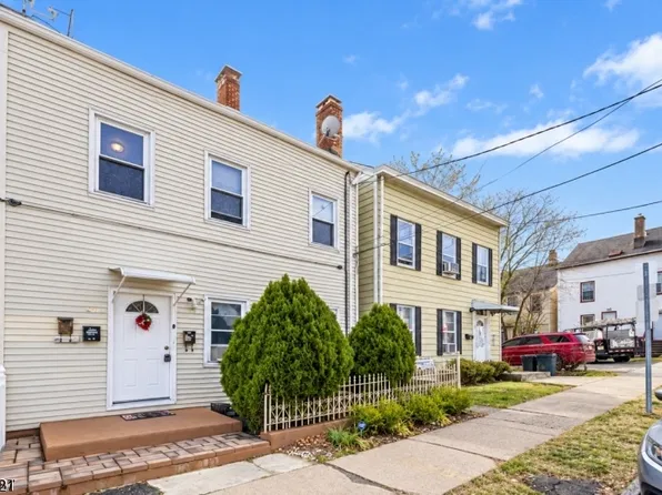 236 N 6th St Floor 1, Haledon, NJ 07508