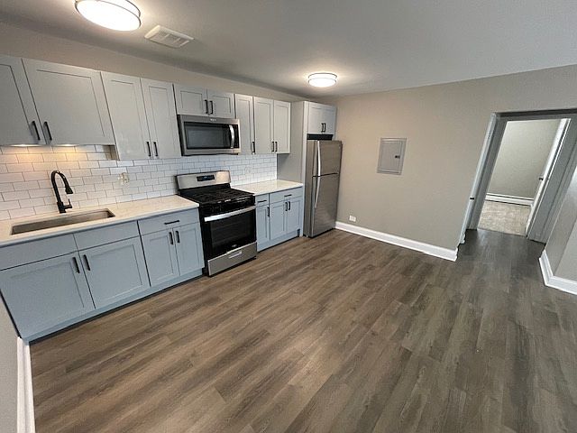 1st image of 21 N Dryden Pl APT 3H