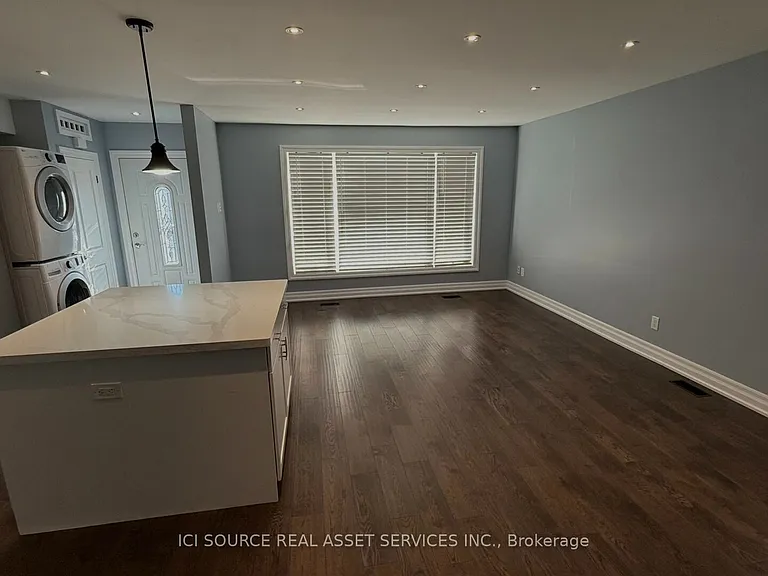 17 Hubert Ave #MAIN FL — Photo 7