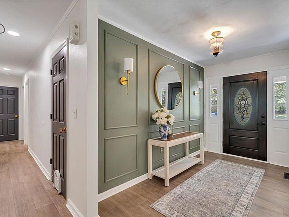 2nd image of 120 Charolais Cir
