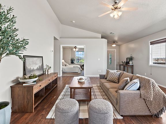 5th image of 3511 Blossom Way