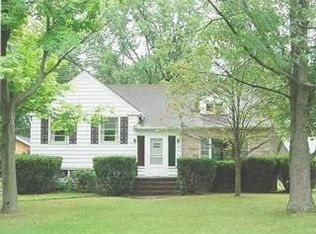 120 Berkley Rd, Elyria, OH 44035