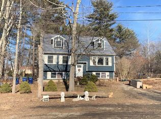 1 Ridgefield Rd, Merrimac, MA 01860
