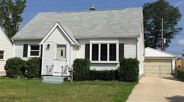 1st image of 91 Nicholas Dr N