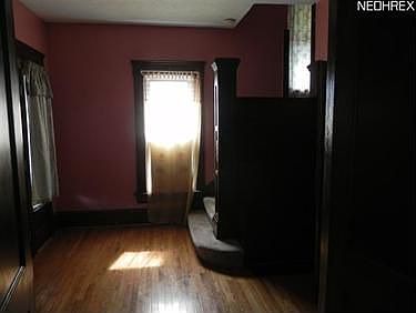 3rd image of 1066 Ackley St