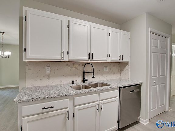 5th image of 4929 Seven Pine Cir