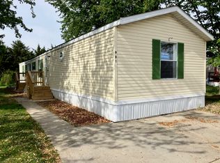 901 Ravencrest Ln, Rochester, IN 46975