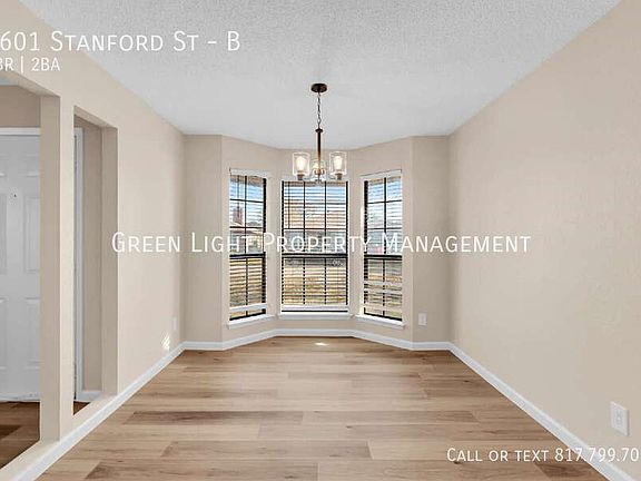 5th image of 2601 Stanford St Unit B