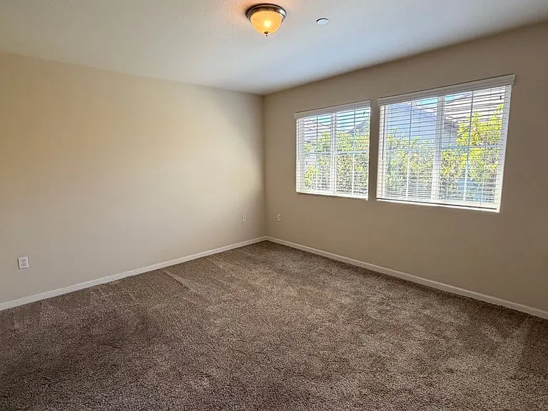 103 Monet Ln — Photo 7