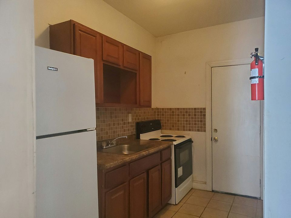 1st image of 1532 N Felton St #1