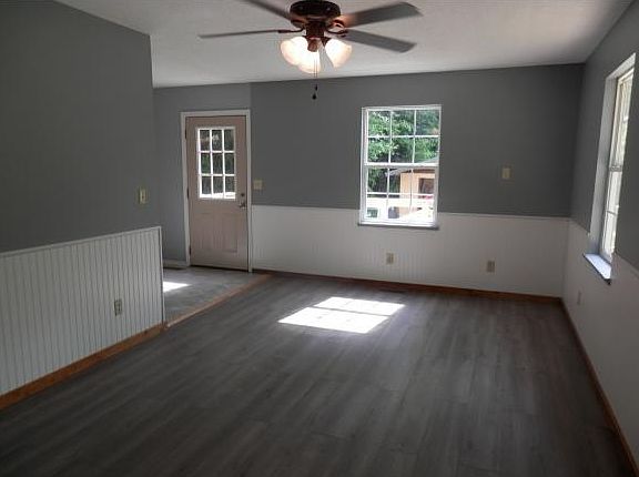 4th image of 140 Apricot Dr