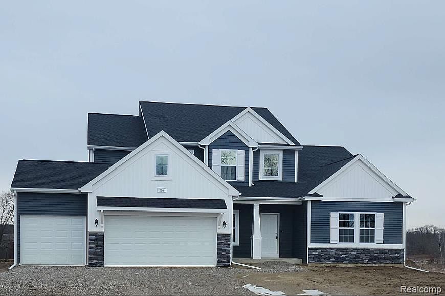1st image of 205 Linda Ln