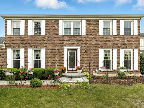 3835 Huntington Blvd, Hoffman Estates, IL 60192