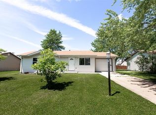 225 Perrottet Dr, Mascoutah, IL
