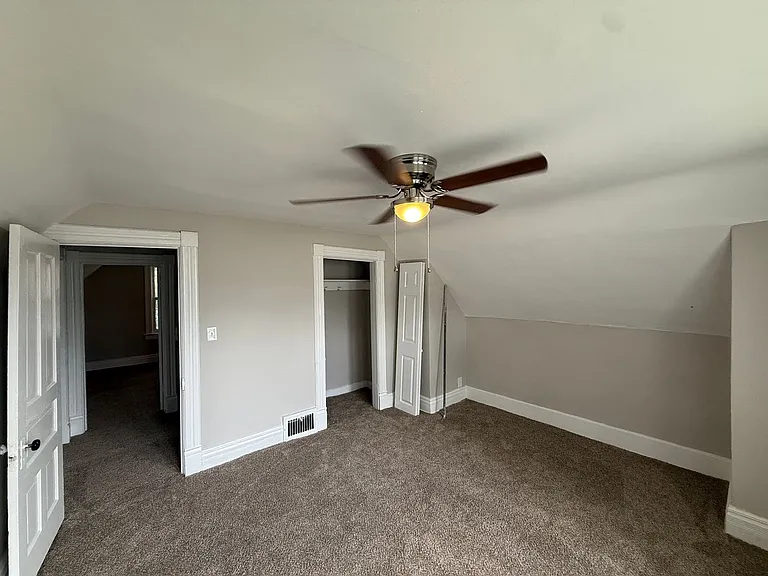 938 W Edwards St — Photo 20