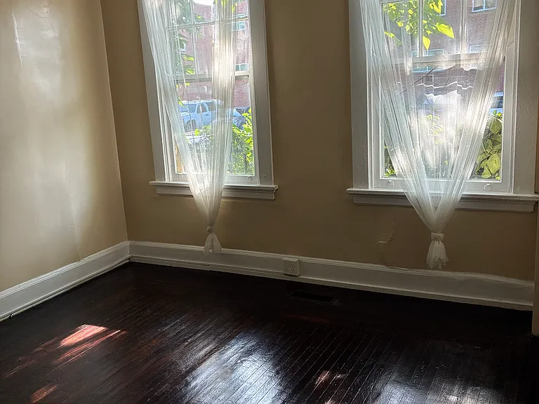 511 Forest Ave #1 — Photo 8