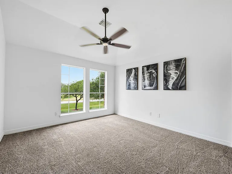 7211 Savannah Glen Ln W — Photo 33