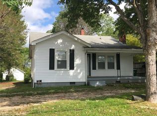 1101 E Fairfield Rd, High Point, NC 27263