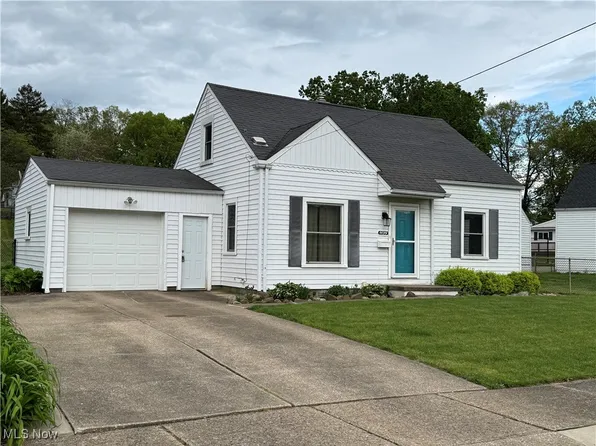 1139 Kessel Ave, Akron, OH 44310