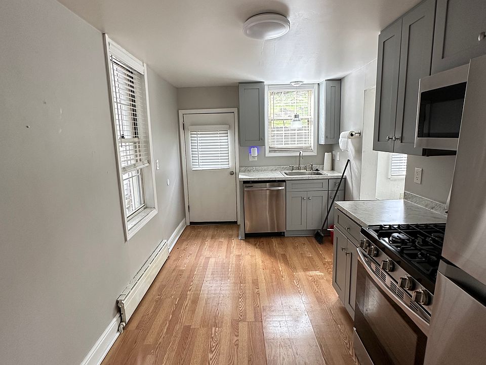 1st image of 17 Southern Ave Floor 2