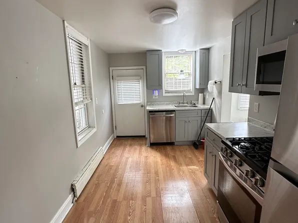 17 Southern Ave Floor 2, Pittsburgh, PA 15211