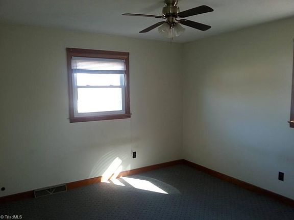 4th image of 218 Western Carolina Dr