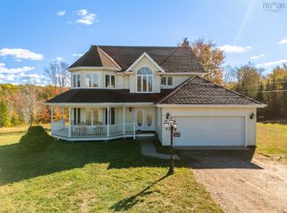 12 Homecrest Ter, Yarmouth, NS B5A 0G8