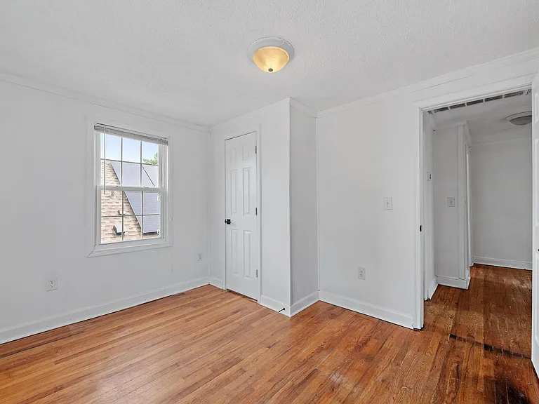 1345 Bayville Ct #2 — Photo 6