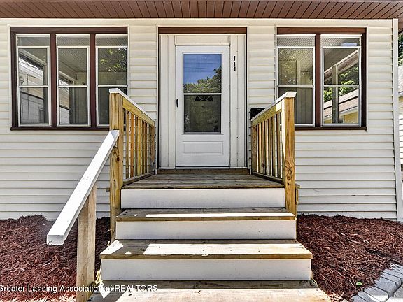 4th image of 111 W Palmer Ave